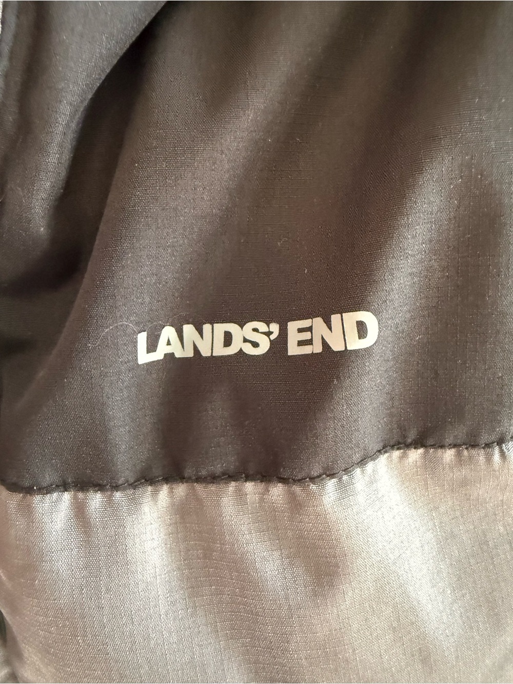 Lands' End Boy’s Two-Tone Black and Gray Hooded Puffer Jacket size 10-12 - Picture 3 of 8